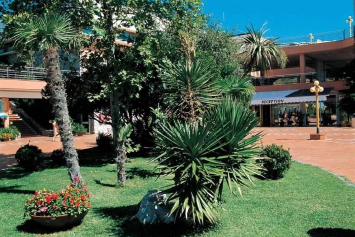 Residence Pianeta Маратея Экстерьер фото